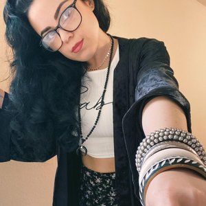 Meet your Posher, Daniela